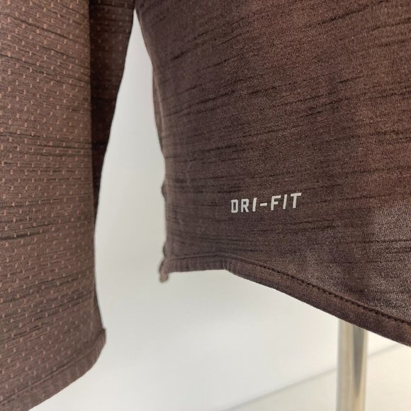 Nike Brown Bears Basketball Sphere Dry Shooting Shirt NCAA Ivy League Co… - Picture 3 of 6